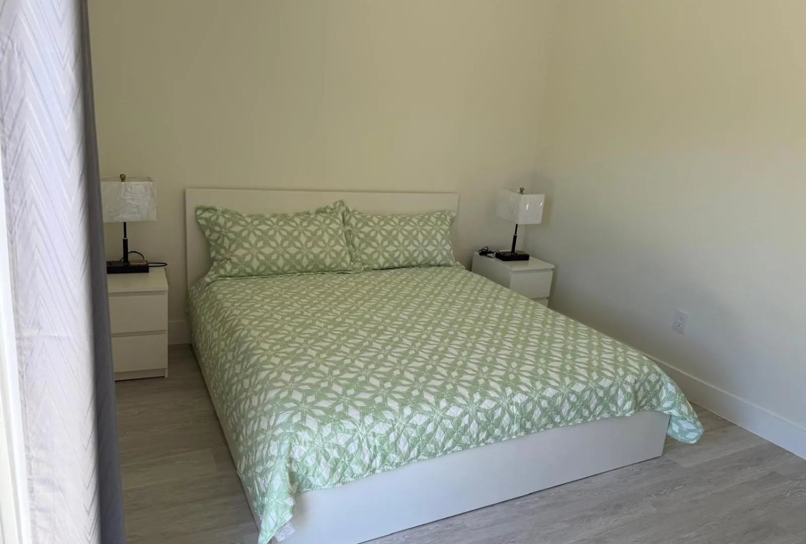 Cassia Nivas Apartment West Bay 0*,