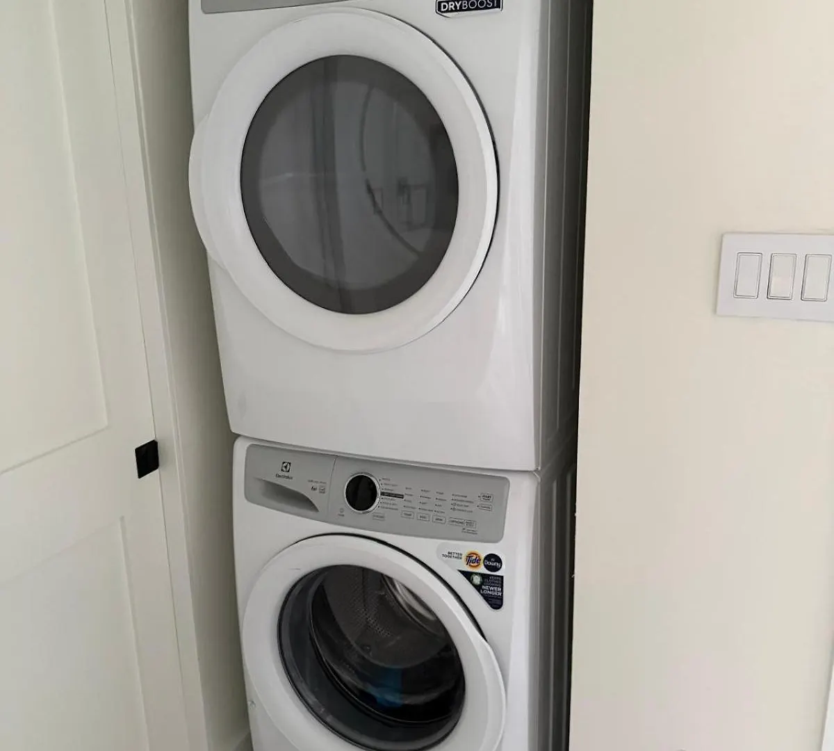 Cassia Nivas Apartment West Bay
